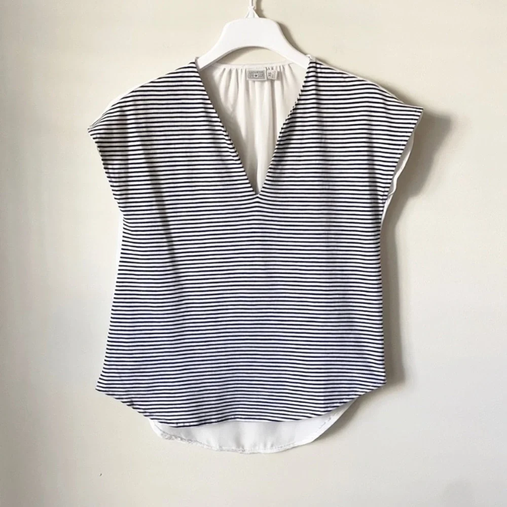 Converse Striped Split Collar Blouse Size XS - Picture 7 of 7